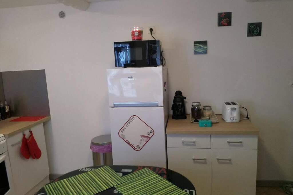 Petite Maisonnette D'Environ 25M2 Tout Confort Oraison Dış mekan fotoğraf